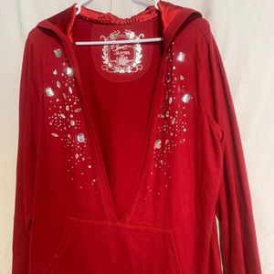 V Sport made by Venezia A pull over sweater with long sleeves  and hoodie